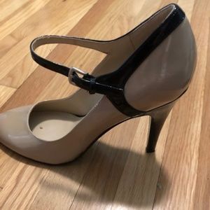 Nine West Tan and Black Mary Jane style pumps